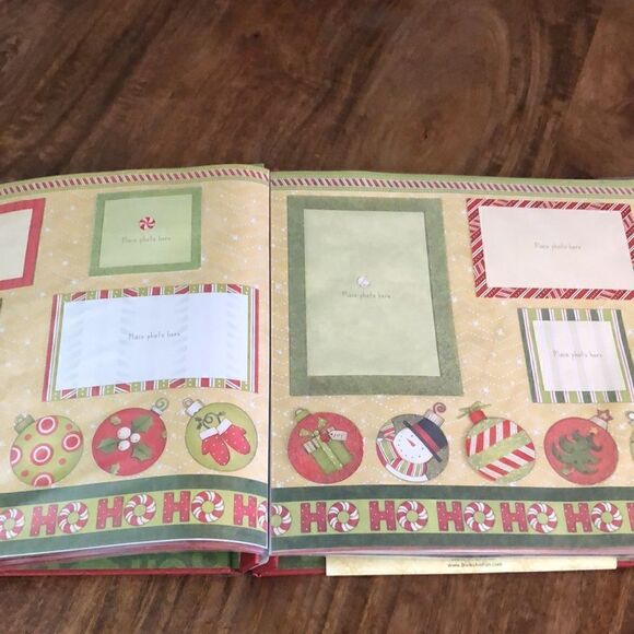 Jingle Joy Holiday Scrapbook - Picture 5 of 10